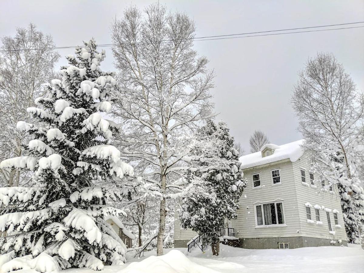 Chalet Banff - 6 Bedroom 6 Bathroom Ski Lodge Niseko Buitenkant foto